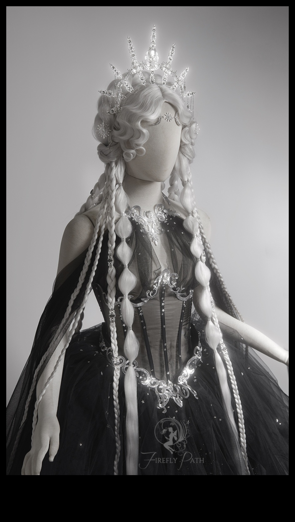 Magia de la miezul nopții: surprinderea farmecului coafurilor de seară