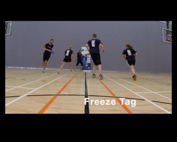 Funky Freeze Tag Fitness: Joc clasic plin de exerciții
