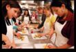 DIY Culinary Team Building: provocări de gătit pentru grupuri